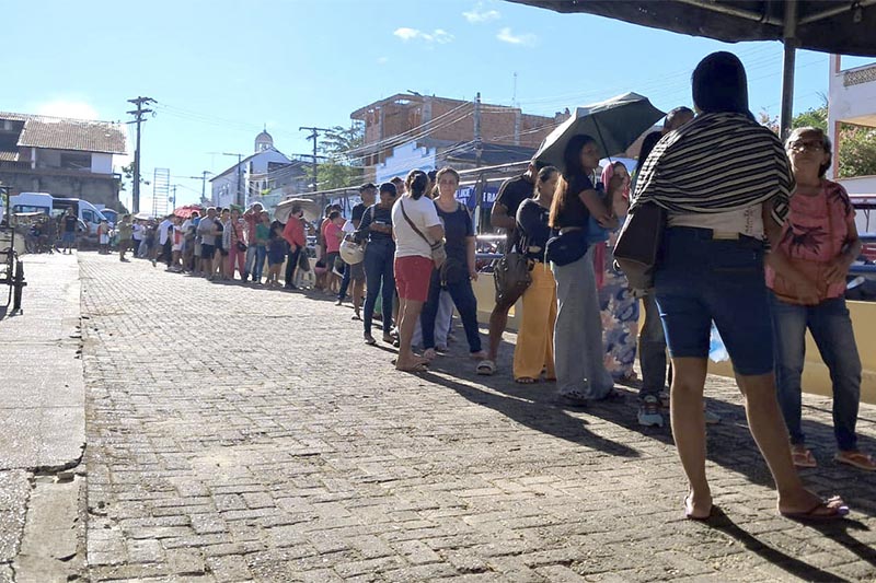 O sonho da cabocada, após tantas mendicâncias inglórias, apontava um raiozinho de esperançar sobre o caos dos serviços públicos (Foto: Fátima Guedes)
