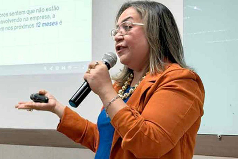 Psicóloga Marcela Viana: "Ambientes saudáveis aumentam o senso de pertencimento, a motivação e a confiança" (Foto: Divulgação)