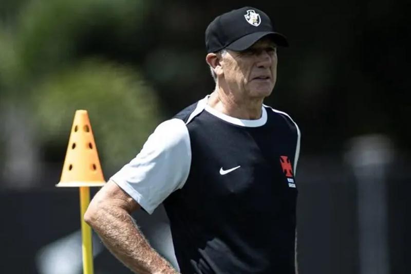 Renato deixou o Vasco em comum acordo, mesmo com o Brasileiro parado devido à Copa do Mundo (Foto: Matheus Lima/Vasco)