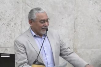 Vereador Senival Moura foi preso em operação da Polícia Federal contra o PCC (Imagem: Rede Câmara-SP)