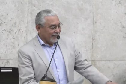 Vereador Senival Moura foi preso em operação da Polícia Federal contra o PCC (Imagem: Rede Câmara-SP)