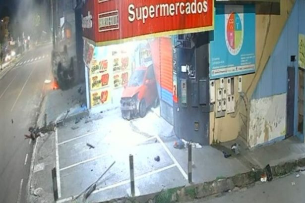 A mulher contestou a versão apresentada pela polícia e trouxe a versão da família sobre o ocorrido (Foto: WhatsApp/Reprodução)