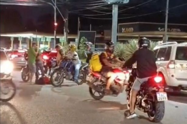 A vítima foi atendida pelo Samu e levada ao Hospital e Pronto-Socorro 28 de Agosto (Foto: WhatsApp/Reprodução)