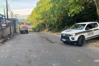 A vítima estava com cinco perfurações por tiros de pistola, calibre 9mm (Foto: WhatsApp/Reprodução)