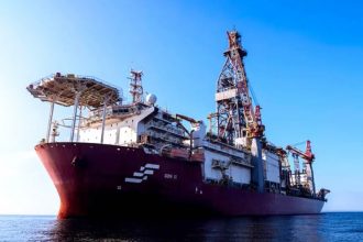 Navio sonda da Petrobras está perto de atingir marca em perfuração de poço (Foto: Petrobras/Divulgação)