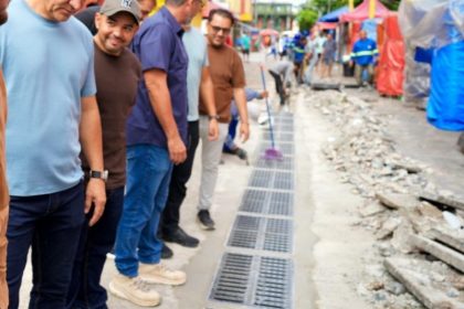 Grelhas de fibra instaladas no Centro de Manaus (Foto: Divulgação/Prefeitura de Manaus )