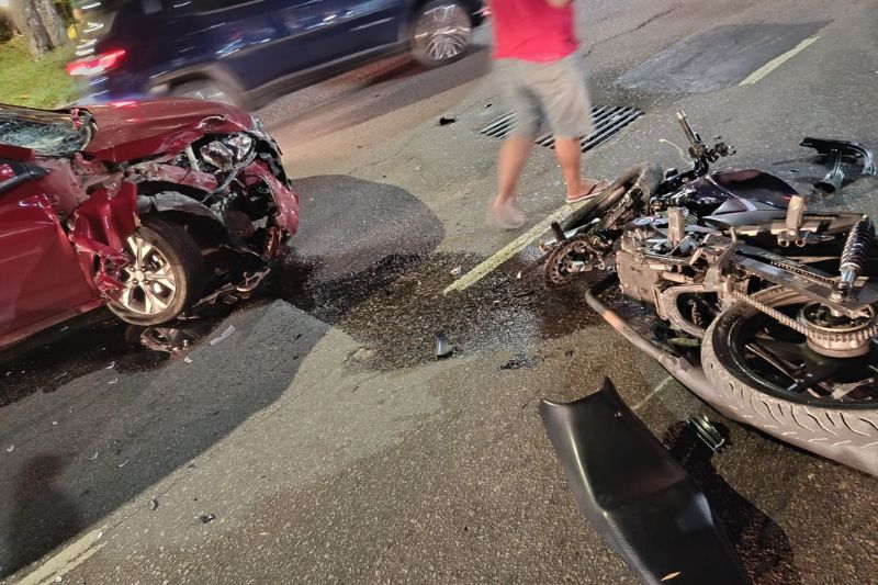 Em estado grave, Paulo César Batista, de 21 anos, foi socorrido e levado para o hospital (Foto: WhatsApp/Reprodução)
