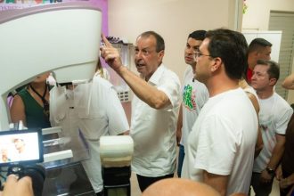 O senador Omar Aziz (PSD), pré-candidato ao governo do Amazonas, segue na liderança da disputa pelo governo do Amazonas em 2026 (Foto: Divulgação)