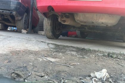 A vítima apresentava sinais de violência e estava com as mãos amarradas (Foto: WhatsApp/reprodução)