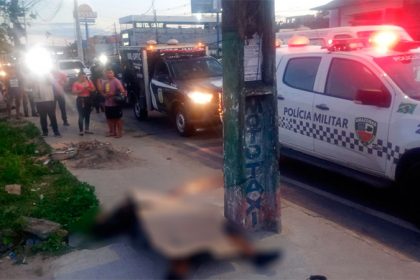 Motociclista morto