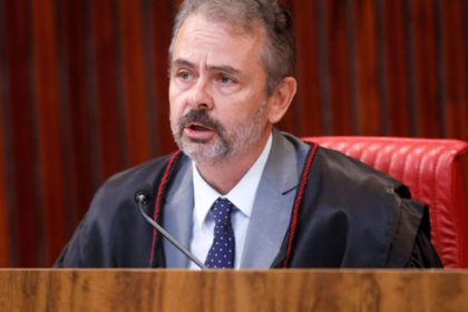 Alexandre Espinosa Bravo Barbosa