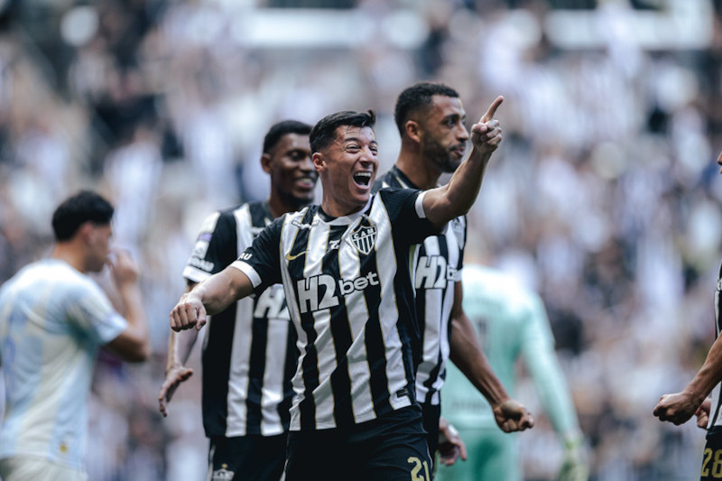 Cuello marcou dois gols na vitória do Galo (Foto: Pedro Souza/Atlético-MG)
