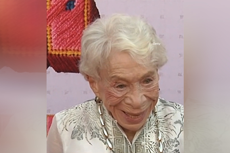 Atriz Bunny Levine estava com 97 anos e morreu dormindo, em casa (Imagem: Facebook/Reprodução)