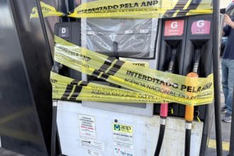 Bomba de combustível lacrada em operação contra a facção PCC (Foto: Receita Federal/Divulgação)