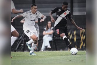 O Santos superou o Vasco e deixou a zona de rebaixamento do Brasileirão (Foto: Matheus Lima/Vasco)