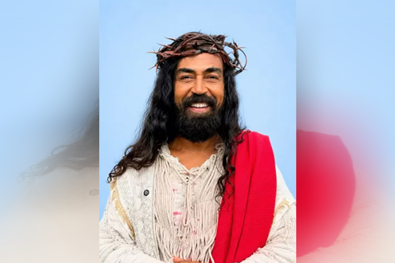 Ator e empresário Dilcon Afonso Santos Carvalho tirou foto para a urna fantasiado de Jesus Cristo (Foto: TSE/Divulgação)