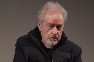 Diretor Ridley Scott diz que se considera mais influenciador do que cineasta (Imagem: YouTube/Reprodução)