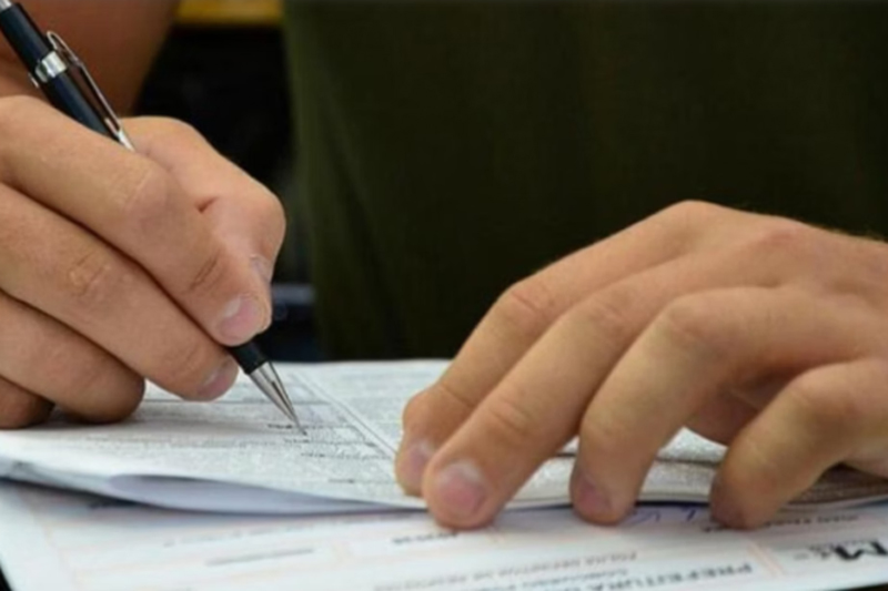O Encceja proporciona a obtenção de diploma (Foto: ABr/Divulgação)