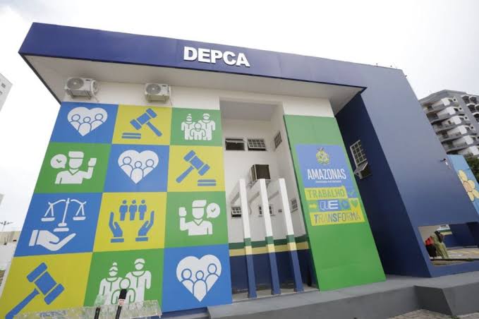 O suspeito foi preso e levado à Delegacia Especializada em Proteção à Criança e ao Adolescente (Foto: Divulgação)
