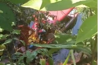 O corpo foi resgatado nesta segunda-feira (3) por bombeiros militares (Foto: WhatsApp/reprodução)