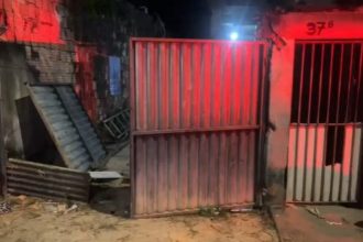 Demisson Oliveira da Silva, de idade não informada, foi encontrado pelos suspeitos escondido no banheiro da residência (Foto: WhatsApp/reprodução)