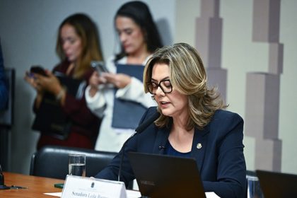 Relatora Leila Barros disse que o fim do imposto representa justiça tributária (Foto: Saulo Cruz/Agência Senado)