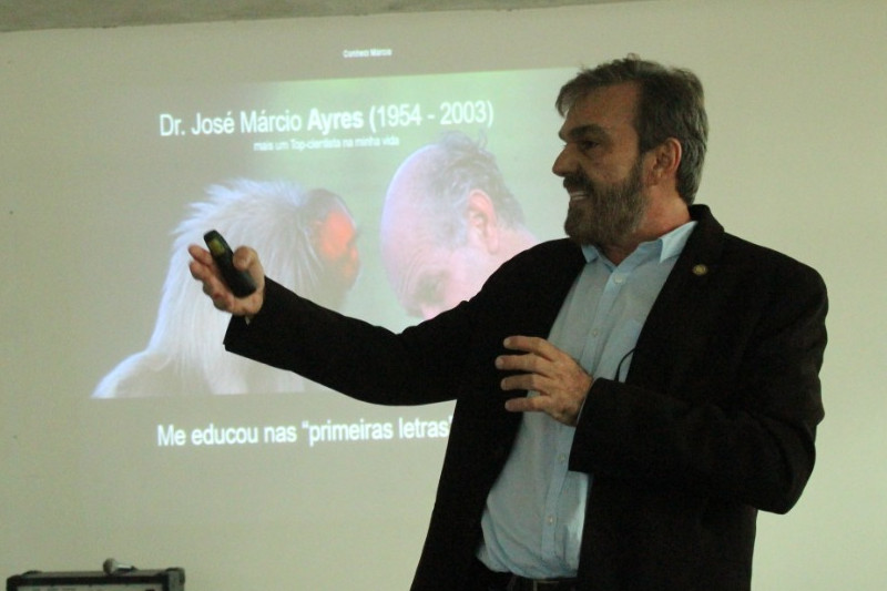 Ronis da Silveira: manejo de jacaré exige conhecimento e inbfraestrutura comunitária (Foto: Divulgação)
