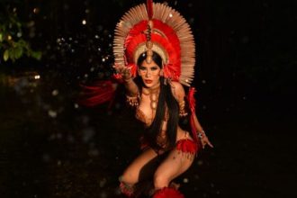 A dançarina Lívia Cristina, de 26 anos, é a nova cunhã-poranga do Boi-Bumbá Garantido (Foto: Divulgação)