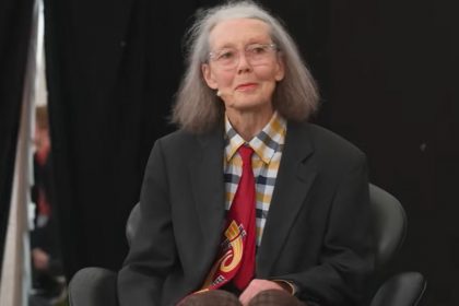 Anne Carson vence o Nobel de Literatura 2026 (Imagem: YouTube/Reprodução)