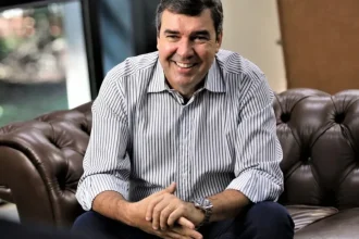 Governador Eduardo Riedel foi reeleito no Mato Grosso do Sul (Foto: Dibvulgação)