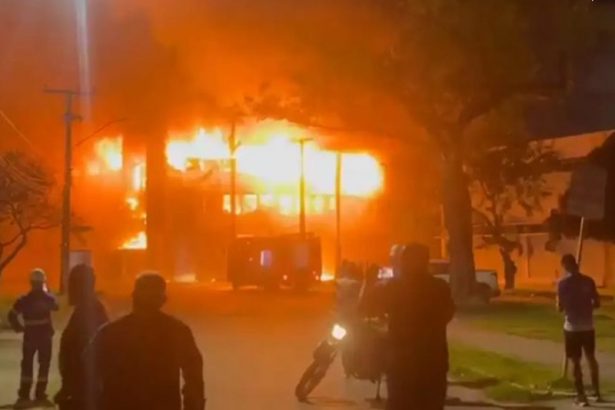 Incêndio UFPE será apurado pela PF. Suspeita é de ação criminosa (Imagem: TV Brasil/Reprodução)