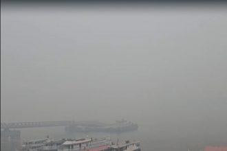 Porto de Autazes: rio foi encoberto pela fumaça nesta terça-feira