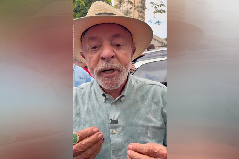 Presidente Lula disse que Brasil vai pra frente com distribuição de livros e seriedade (Imagem: Facebook/Reprodução)