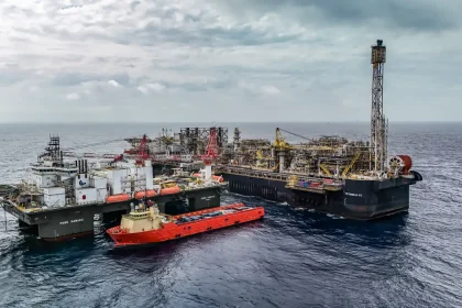 Plataforma de exploração petrolífeca da Petrobras - Foto: Rafa Neddermeyer -Agência Brasil