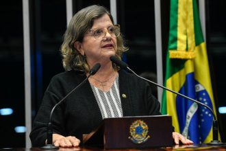 Líder do governo, Teresa Leitão diz que negociou com relator para aprovar PEC sem emendas (Foto: Jefferson Rudy/Agência Senado)