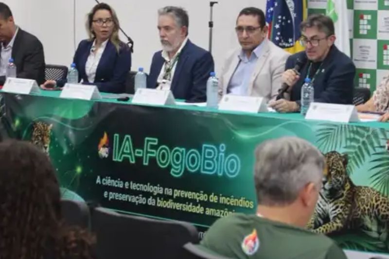 Solenidade de lançamento do IA-FogoBio no Ifam: tecnologia contra inêndios florestais (Foto: Divulgação)
