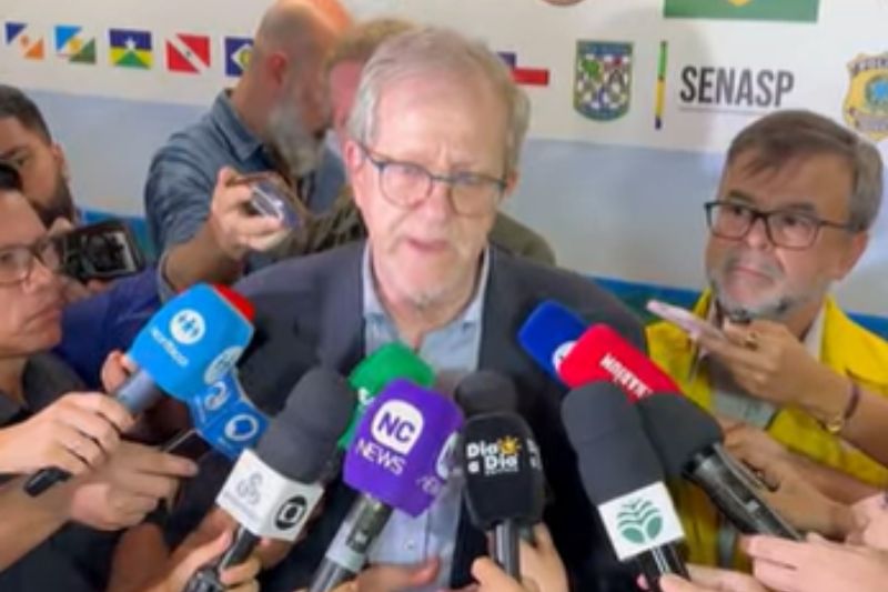Ministro João Paulo Capobianco revelou que Abin investiga incêndios no Amazonas  (Imagem: WhatsApp/Reprodução)